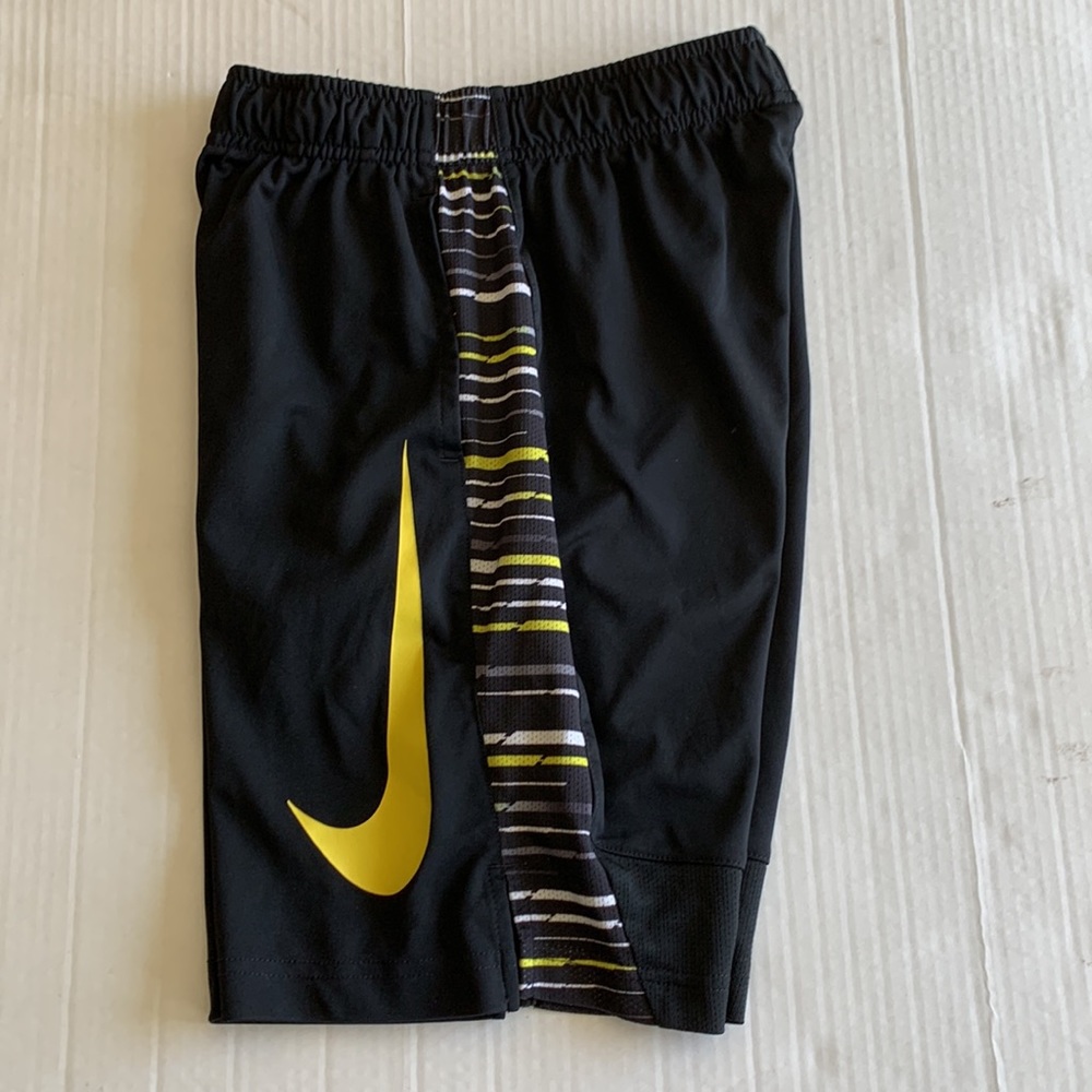 Boy M 10 12 Nike Athletic Shorts